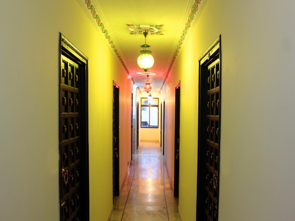 Hotel Mahima Palace Udaipur Exteriör bild