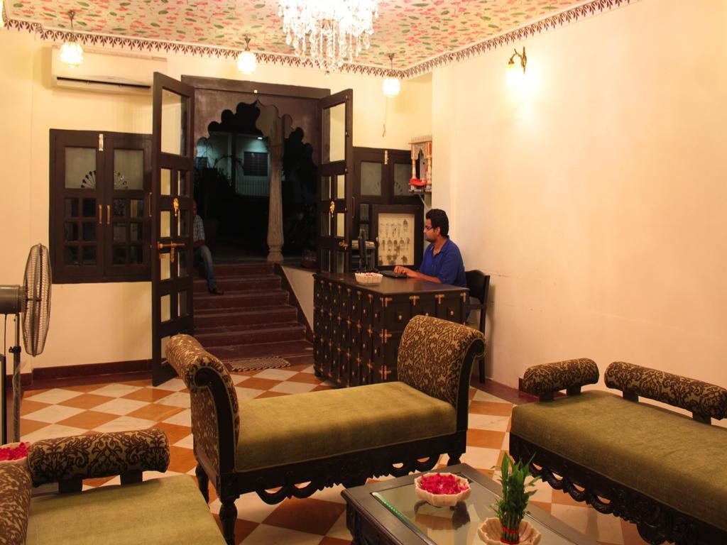 Hotel Mahima Palace Udaipur Exteriör bild