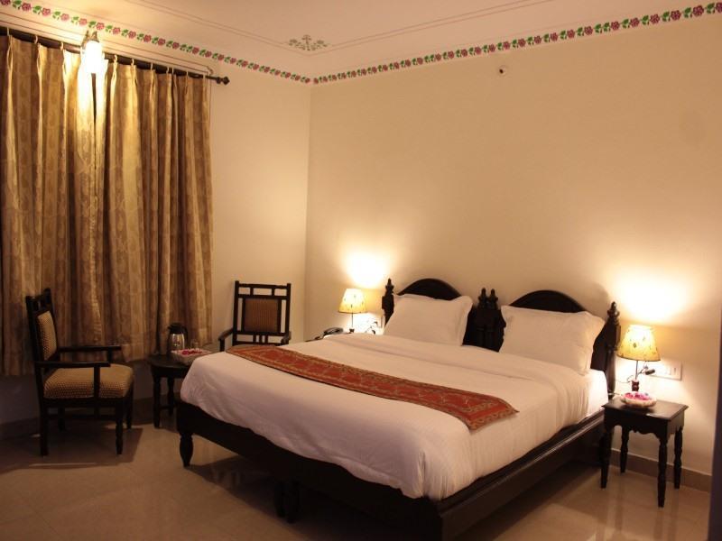 Hotel Mahima Palace Udaipur Exteriör bild